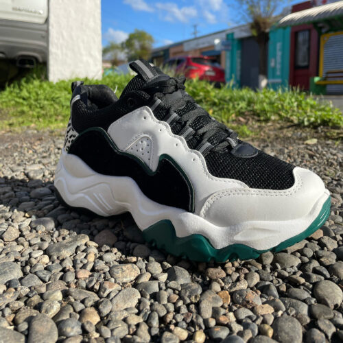 Zapatilla Eco cuero con textil