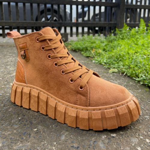 Zapato Camel con caña